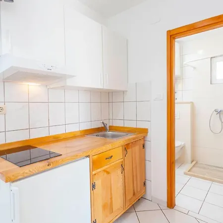 Grbavac Apartment Baska Voda